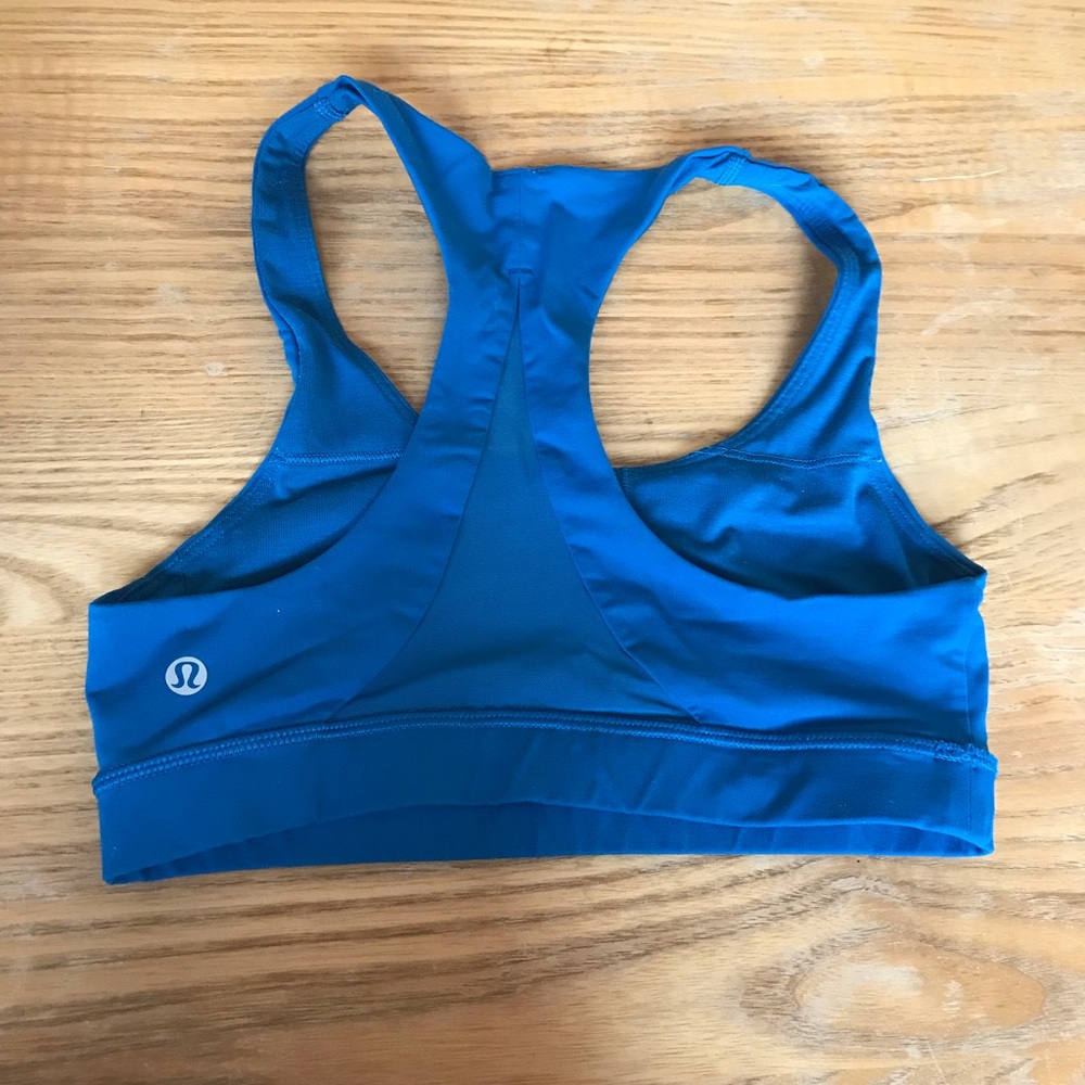 Lululemon sports bra